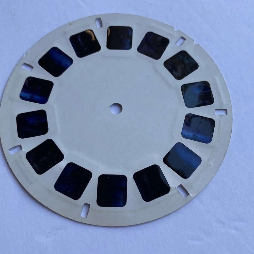 GAF View-Master 3-D projector from the 1960's Tan VINTAGE 5 x 4 x 3 inches